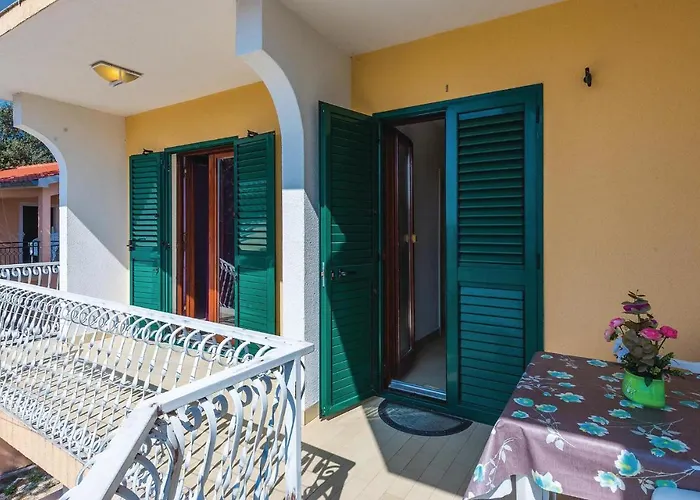 Daire Two-bedroom In Rogoznica (Sibenik-Knin)